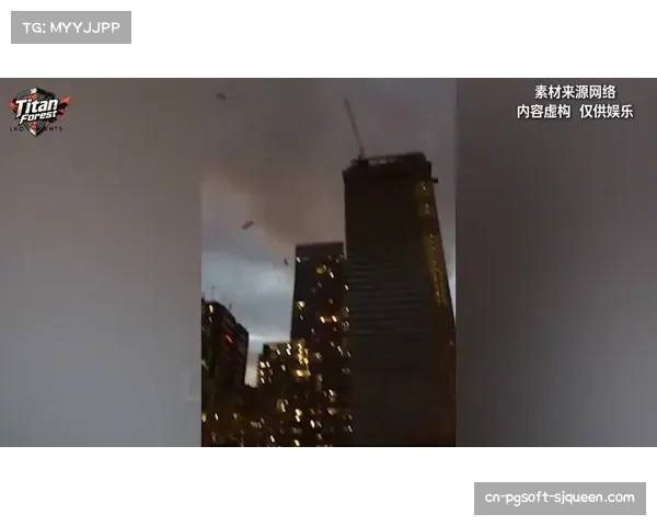 转播镜头捕捉到看台上多位来自不同俱乐部的球探，均重点关注比赛中场球员的防守跑动